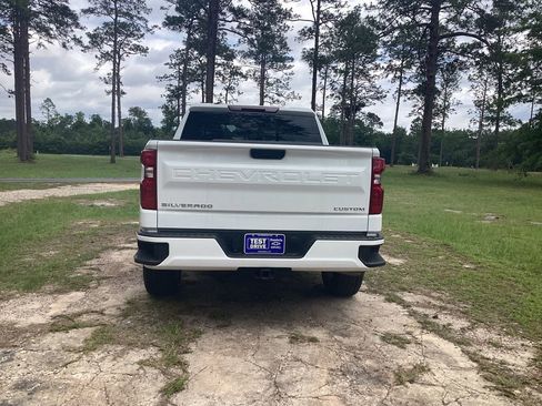 New 2026 Chevrolet Silverado 1500 Custom RWD image 4