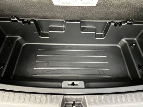 Used 2024 Chevrolet Traverse LT FWD image 49