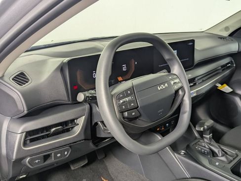 New 2026 Kia K4 LXS image 11