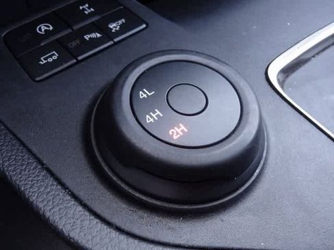 Certified 2019 Ford Ranger Lariat w/ Equipment Group 501A Mid image 33