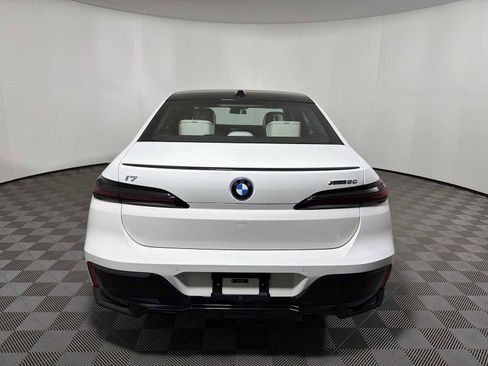 New 2026 BMW i7 xDrive60 w/ Premium Package AWD/4WD image 2