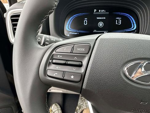 New 2026 Hyundai Venue SEL image 28