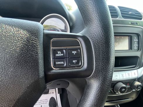Used 2013 Dodge Journey SXT w/ Comfort/Convenience Group AWD/4WD image 10