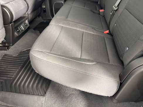 Used 2023 Chevrolet Silverado 1500 LT image 23