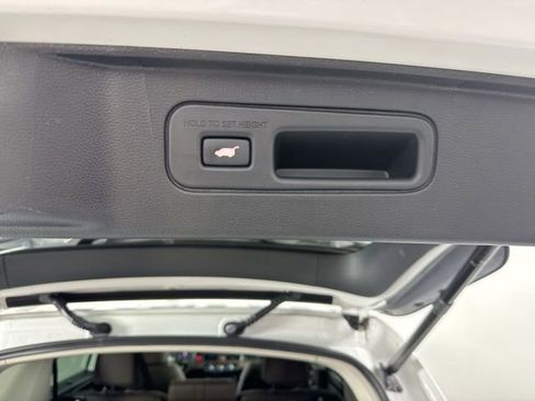 Certified 2026 Honda Pilot Touring image 37