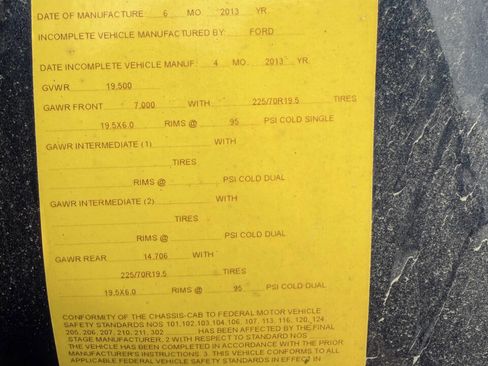 Used 2013 Ford F550 4x4 Regular Cab Super Duty w/ Payload Upgrade Pkg image 14