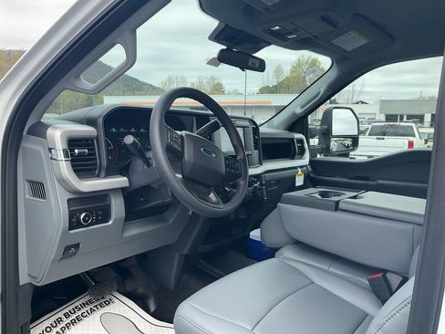 New 2026 Ford F350 XL AWD/4WD image 15