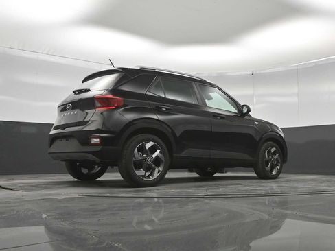 New 2026 Hyundai Venue SEL FWD image 37