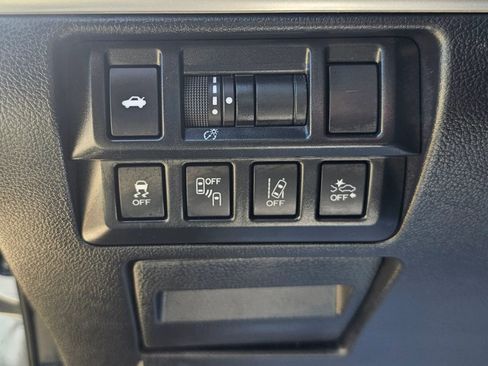 Used 2018 Subaru Legacy 3.6R Limited AWD/4WD image 24