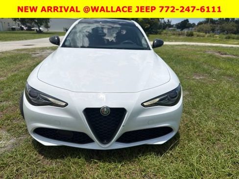 Used 2020 Alfa Romeo Giulia w/ Nero Edizione RWD image 2
