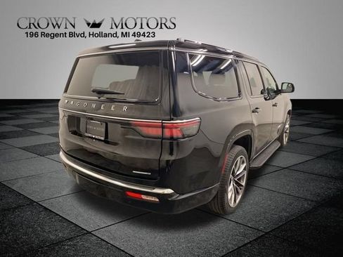 Used 2023 Jeep Wagoneer Series II w/ Premium Group I AWD/4WD image 6