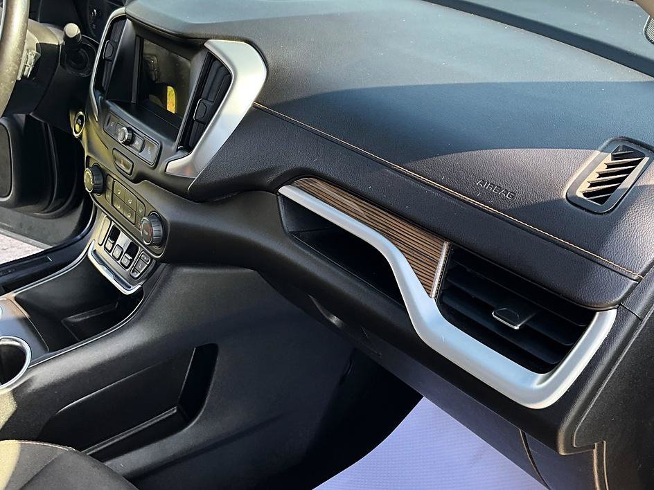 Used 2018 GMC Terrain SLE FWD image 39