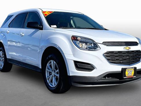 Used 2017 Chevrolet Equinox LS AWD/4WD image 10