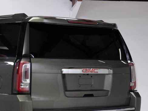 Used 2018 GMC Yukon XL Denali w/ Denali Ultimate Package AWD/4WD image 26