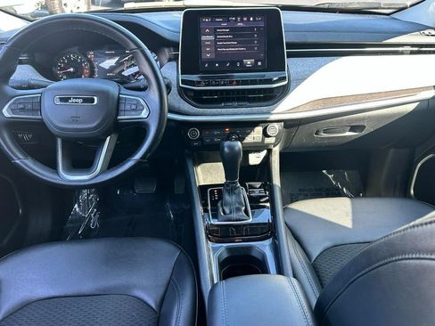 Used 2022 Jeep Compass Latitude w/ Convenience Group FWD image 8