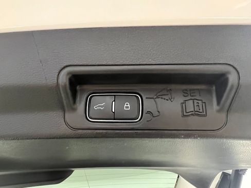 Used 2025 Ford Explorer Active w/ Active Comfort Package AWD/4WD image 16