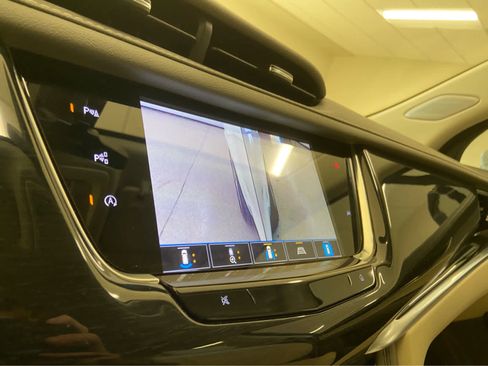 Used 2024 Cadillac XT6 Premium Luxury w/ Technology Package image 42