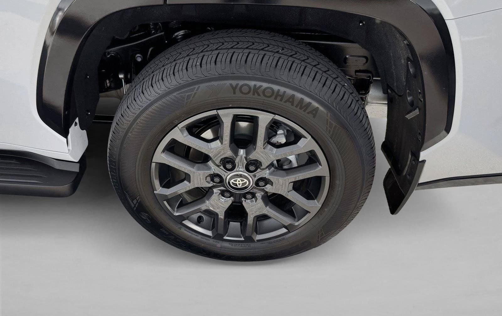 Certified 2026 Toyota Sequoia Platinum AWD/4WD image 9
