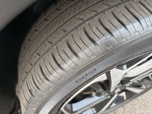 Used 2023 Chevrolet TrailBlazer RS w/ Sun and Liftgate Package image 10