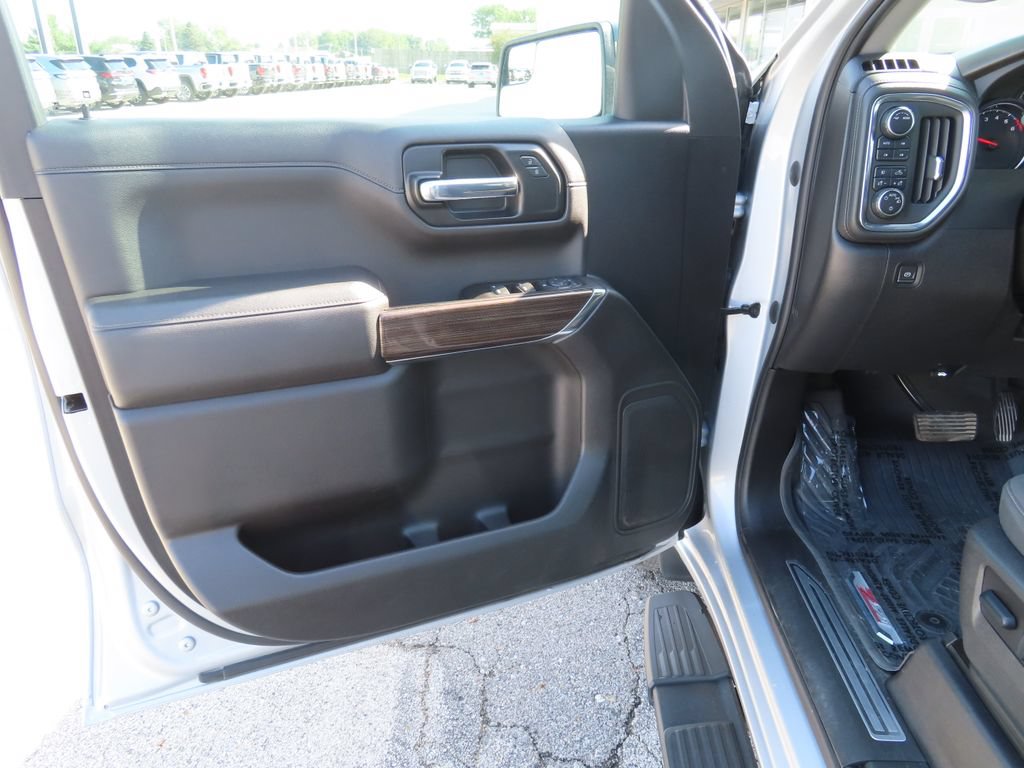 Used 2022 Chevrolet Silverado 1500 RST AWD/4WD image 9