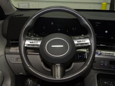 Used 2024 Hyundai Kona Limited FWD image 25