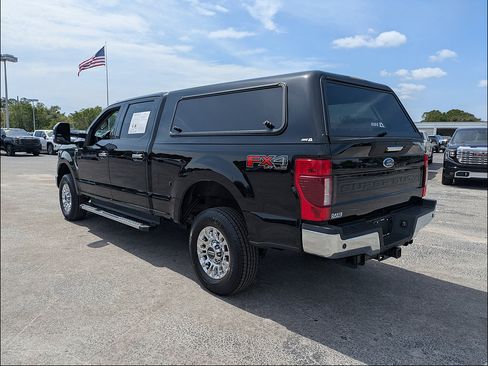 Used 2022 Ford F250 XLT w/ XLT Premium Package AWD/4WD image 6