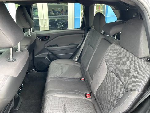 Used 2025 Subaru Forester Premium AWD/4WD image 10