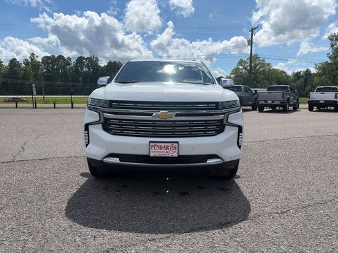 Used 2023 Chevrolet Suburban Premier AWD/4WD image 7