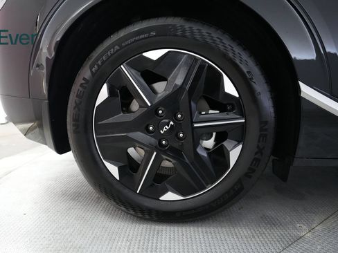 Used 2025 Kia EV6 Wind RWD image 22