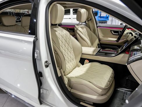 Used 2025 Mercedes-Benz S 580 4MATIC Sedan image 32