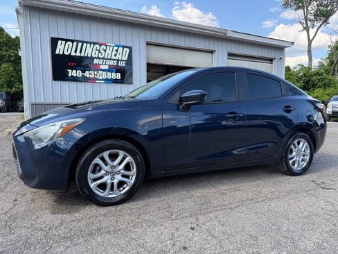 Used 2016 Scion iA FWD image 1