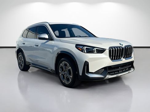 Used 2024 BMW X1 xDrive28i w/ Technology Package AWD/4WD image 1