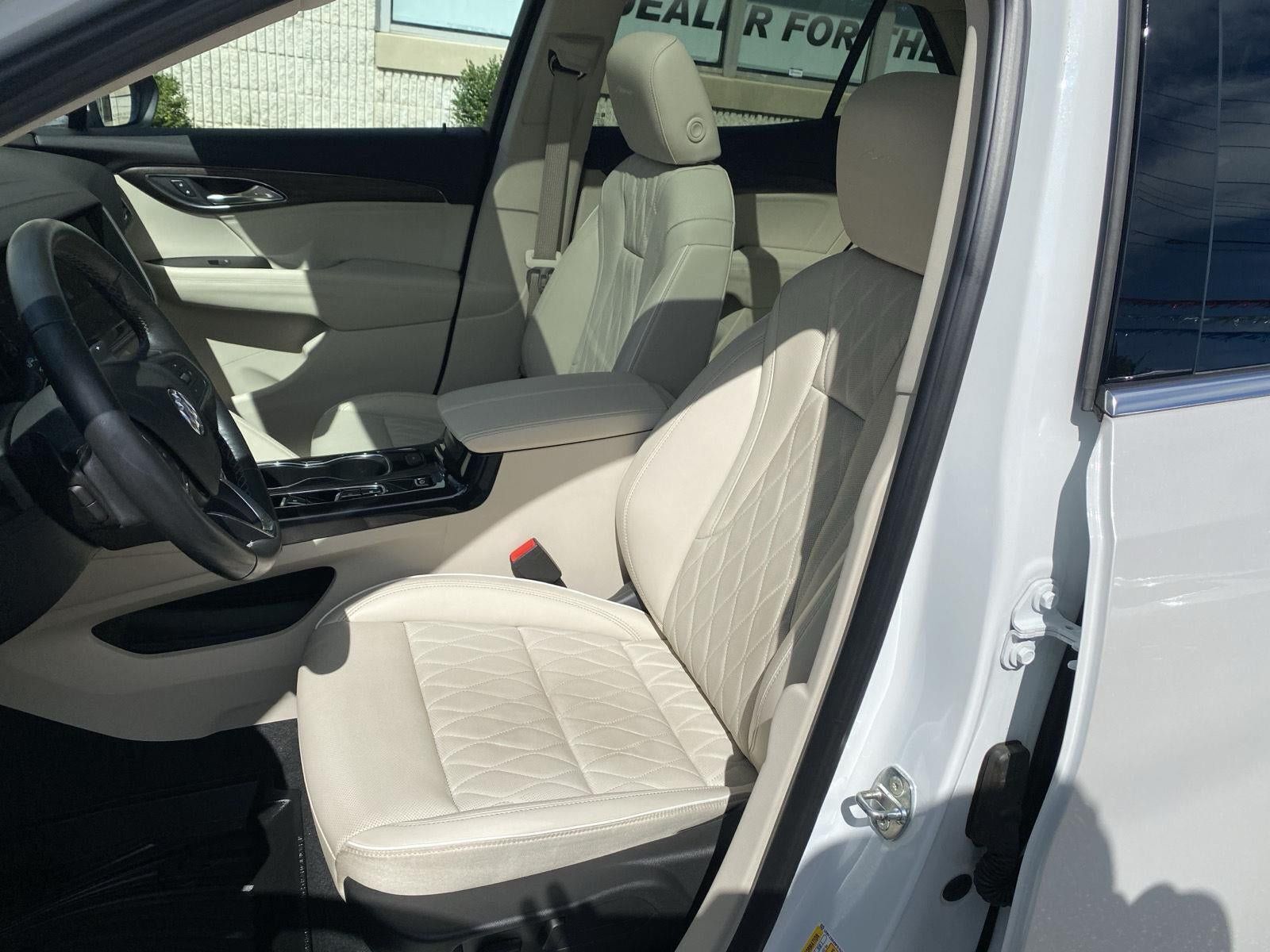 Used 2023 Buick Envision Avenir AWD/4WD image 25