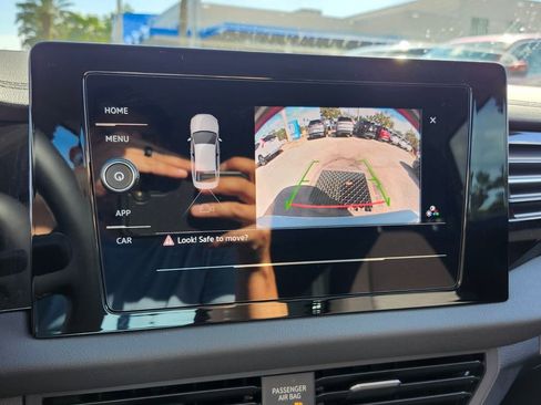 Used 2025 Volkswagen Jetta S image 21