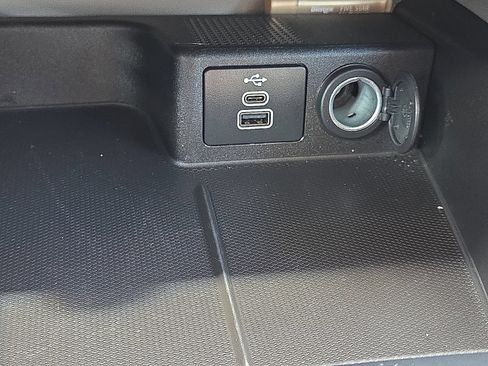 Used 2024 Ford Escape Active AWD/4WD image 24