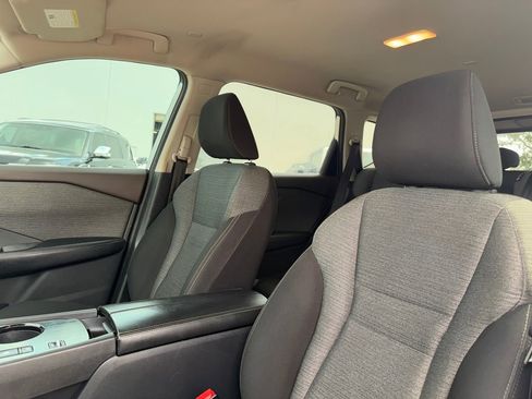 Used 2022 Nissan Rogue SV FWD image 10