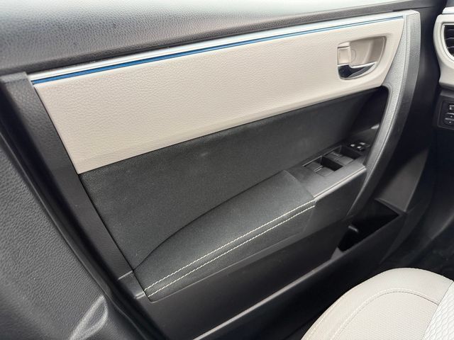 Certified 2016 Toyota Corolla LE FWD image 31