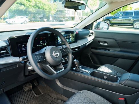 New 2025 Nissan Kicks SV w/ SV Premium Package image 22