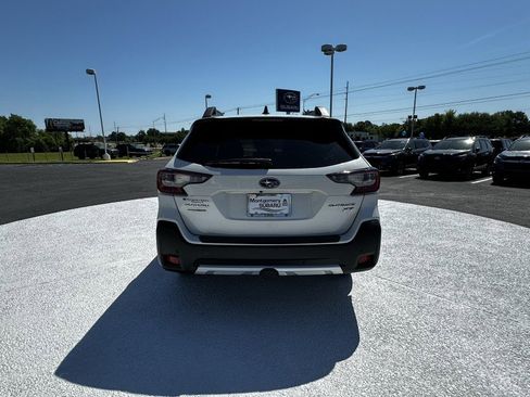 Used 2023 Subaru Outback Limited XT AWD/4WD image 7