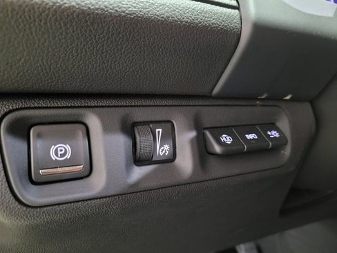 Used 2022 GMC Acadia SLT w/ GMC Pro Grade Package image 54