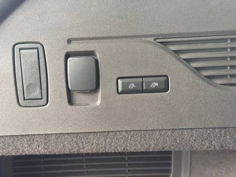 Used 2024 Lincoln Nautilus Black Label image 34