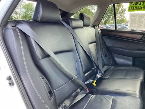 Used 2018 Subaru Outback 2.5i Limited w/ Popular Package #2 image 34