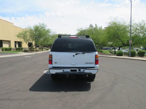 Used 2003 Chevrolet Suburban Z71 AWD/4WD image 16