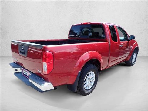 Used 2017 Nissan Frontier SV RWD image 4