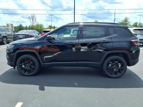 New 2026 Jeep Compass Latitude AWD/4WD image 3