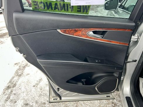 Used 2016 Lincoln MKX Select image 13