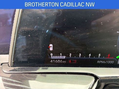 Certified 2023 Cadillac Escalade Sport w/ LPO, ONYX Package image 11