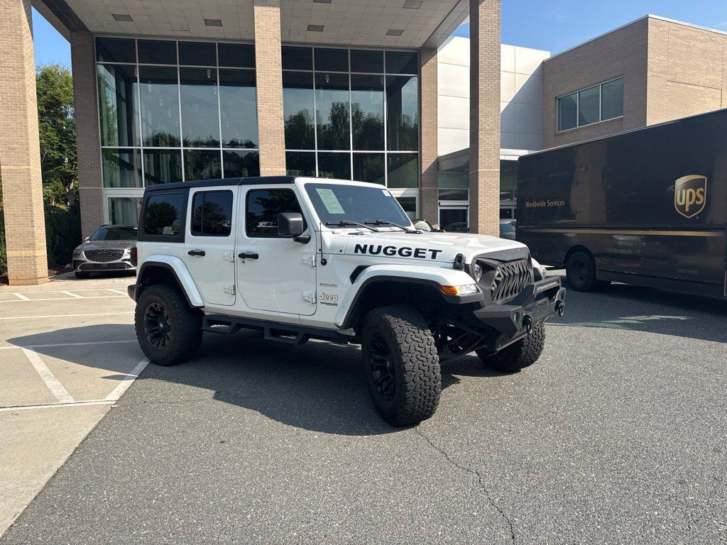 Used 2020 Jeep Wrangler Unlimited Sahara w/ Cold Weather Group AWD/4WD image 3