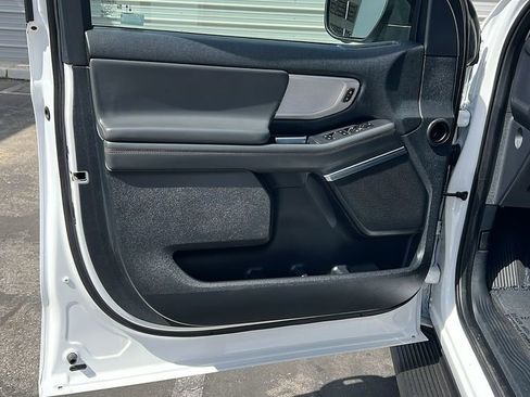 Certified 2025 Ford Expedition Max Active AWD/4WD image 13