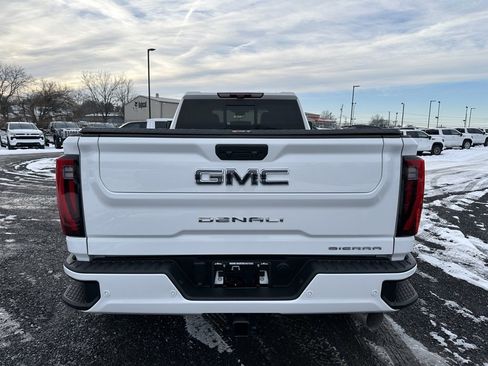 Used 2024 GMC Sierra 3500 Denali Ultimate image 6